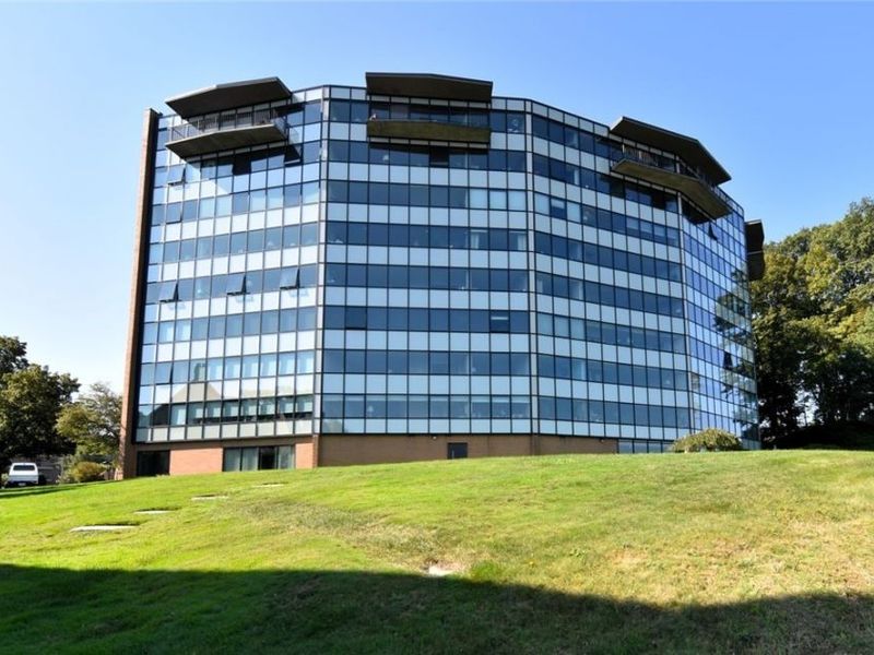 22500 Lake Road, Unit 202, Rocky River, OH 44116 Photo 5