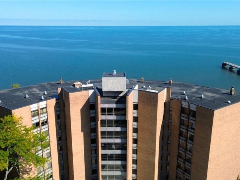 22500 Lake Road, Unit 202, Rocky River, OH 44116 Photo 6