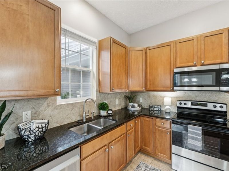 38756 Renwood Avenue, Avon, OH 44011 Photo 12