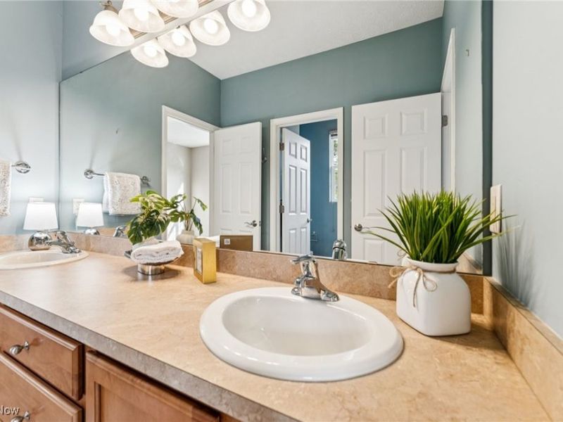 38756 Renwood Avenue, Avon, OH 44011 Photo 33