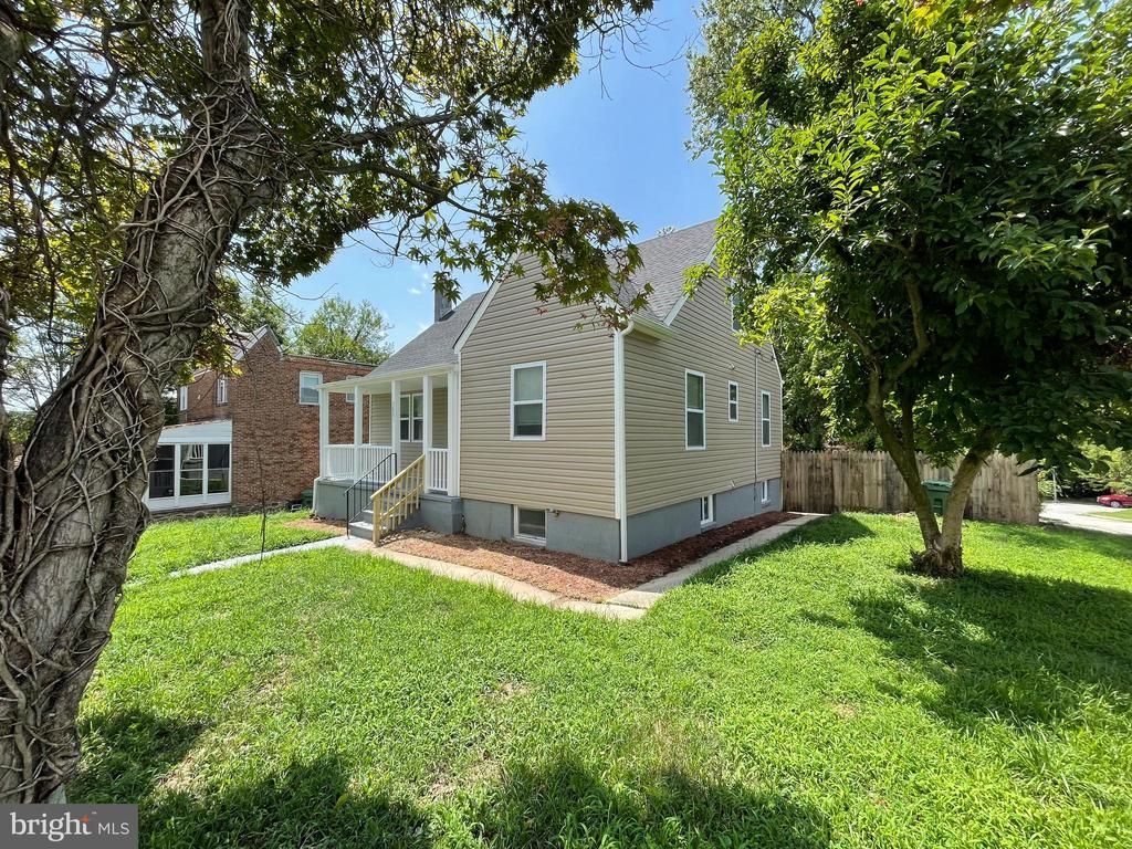 3801 Parkside Drive, Baltimore, MD 21206 Main Photo