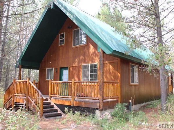 3496 Pinion Lane, ISLAND PARK, ID 83429