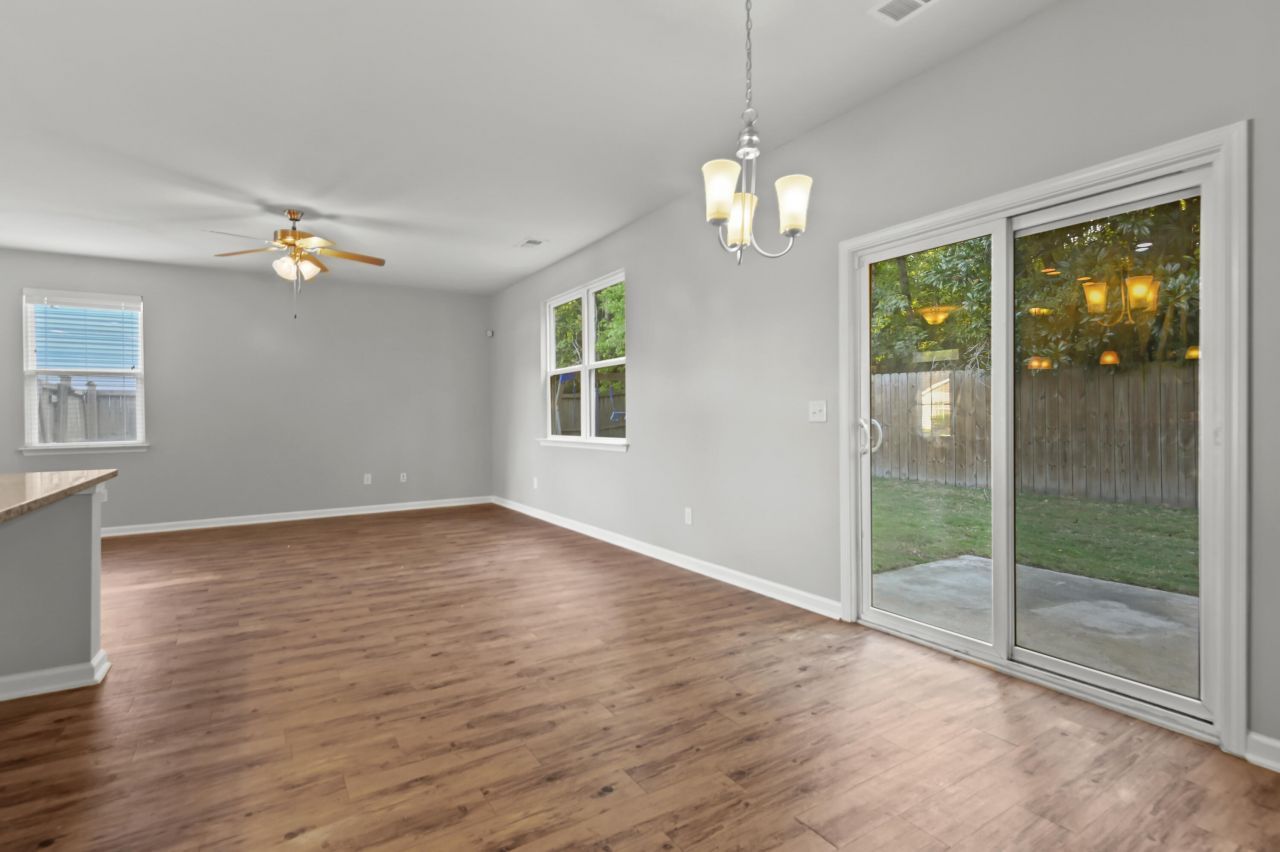 145 Stoney Creek Way Photo 11