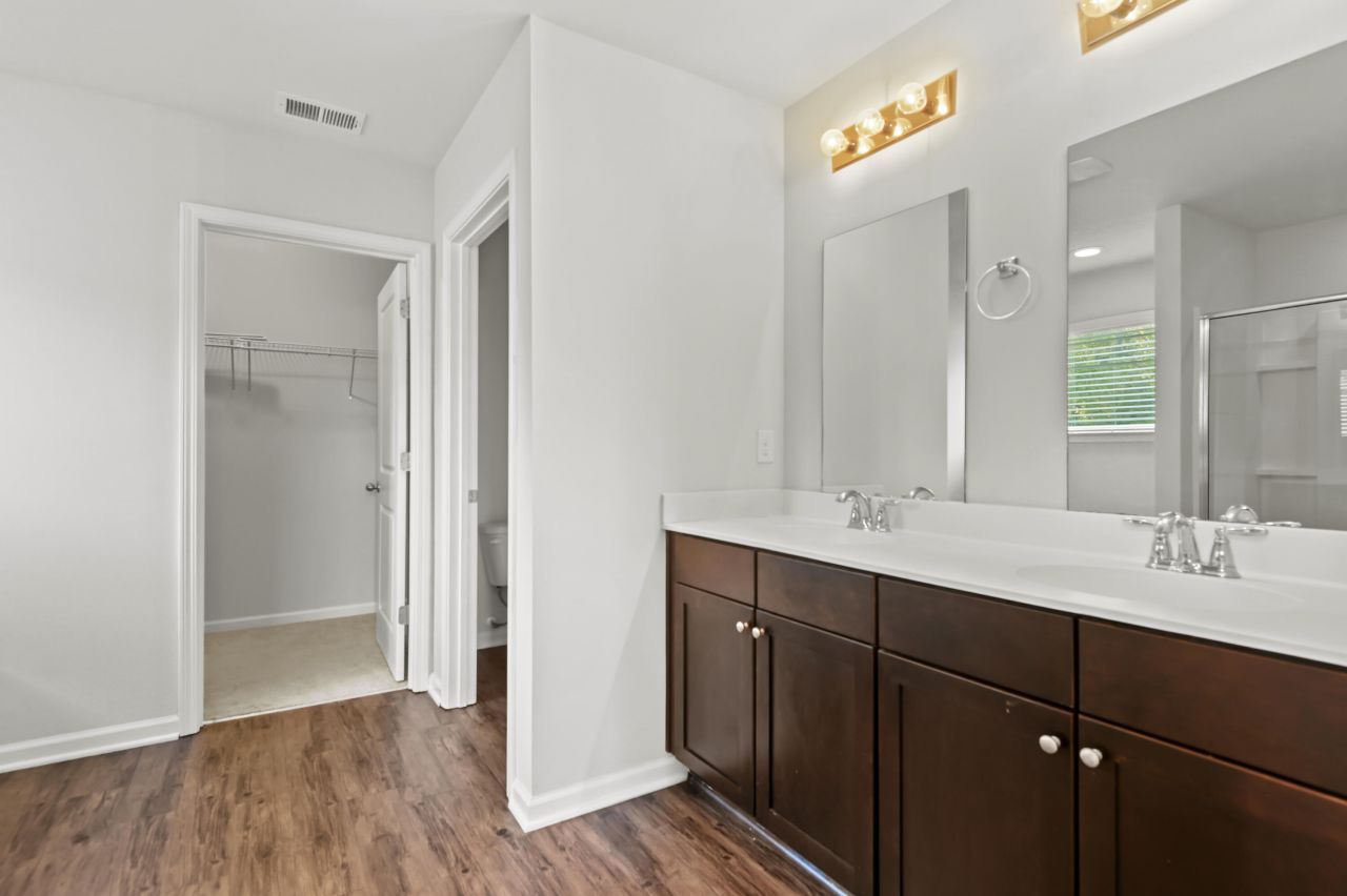 145 Stoney Creek Way Photo 18