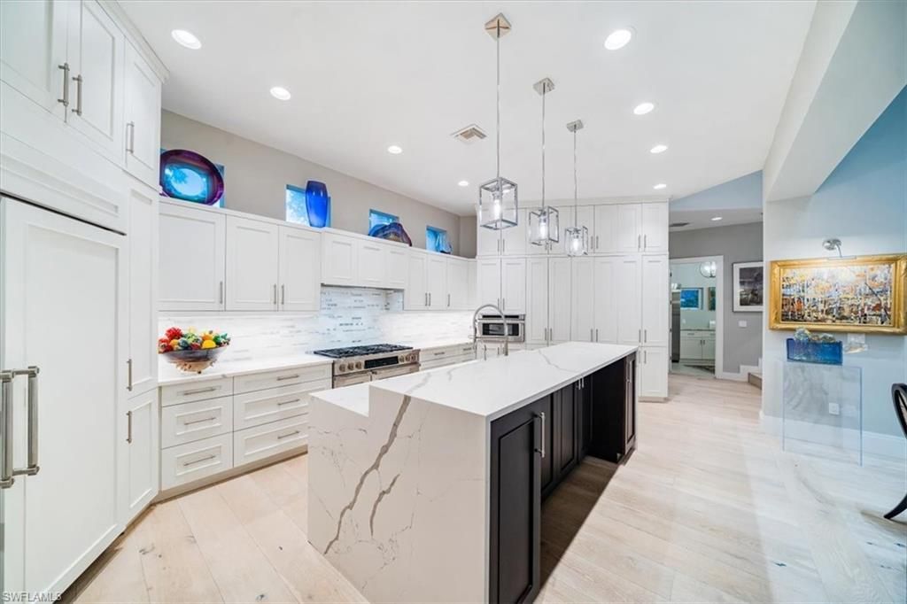 367 5th Ave N, Naples, FL 34102 Photo