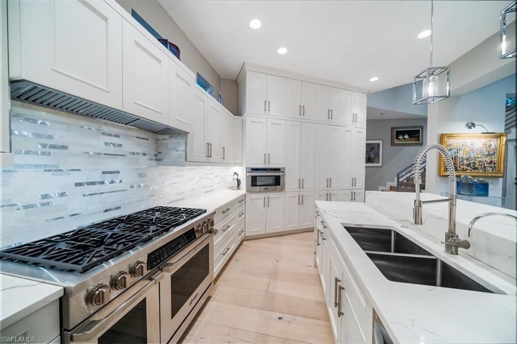367 5th Ave N, Naples, FL 34102 Photo