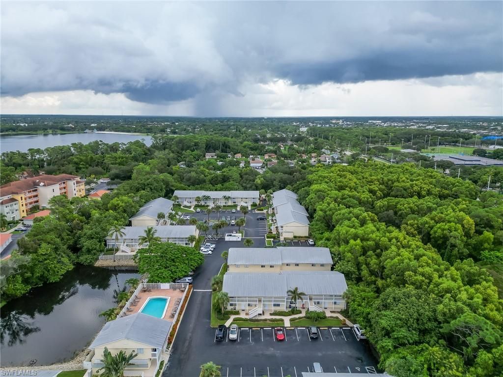 4631 Bayshore Dr, Unit L2, Naples, FL 34112 Photo