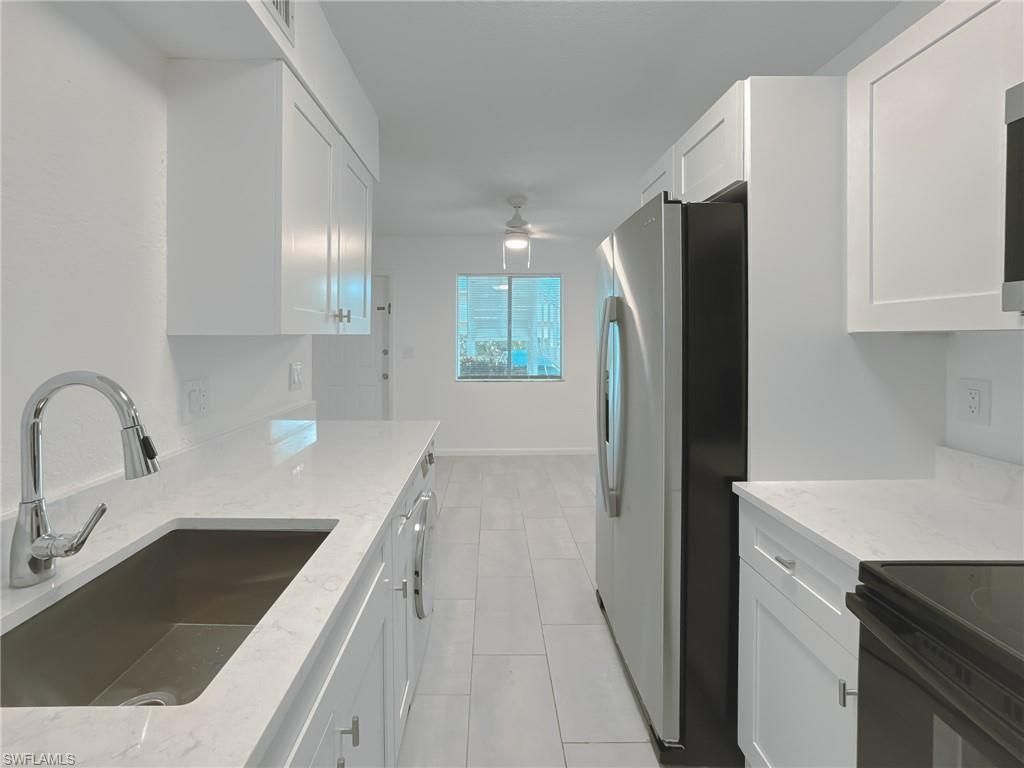 4631 Bayshore Dr, Unit L2, Naples, FL 34112 Photo