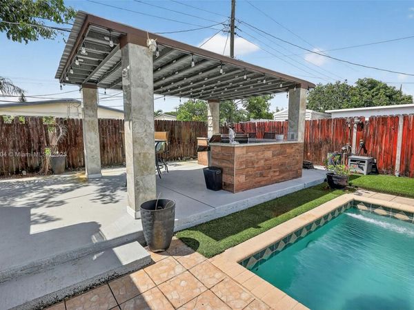 7120 Wilson St, Hollywood, FL 33024