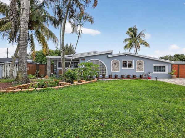 7120 Wilson St, Hollywood, FL 33024