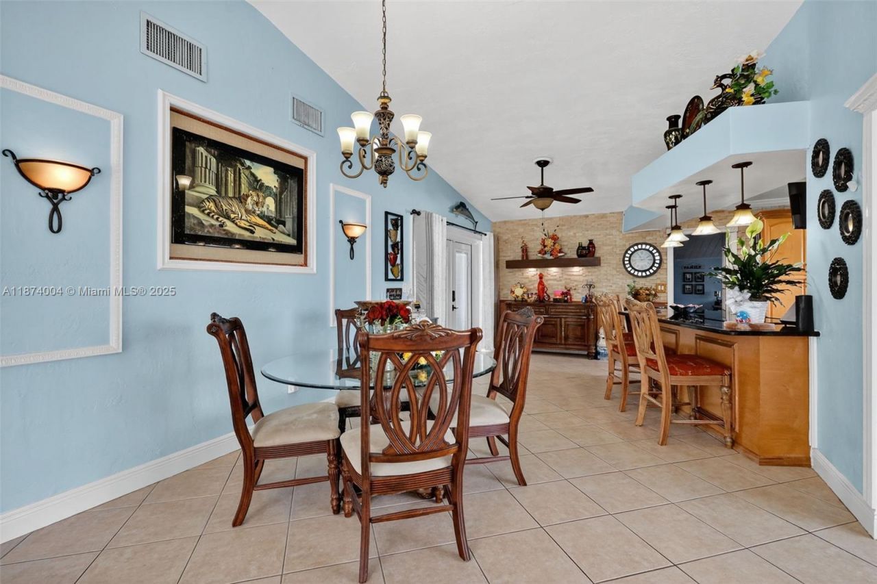 7120 Wilson St, Hollywood, FL 33024 Photo