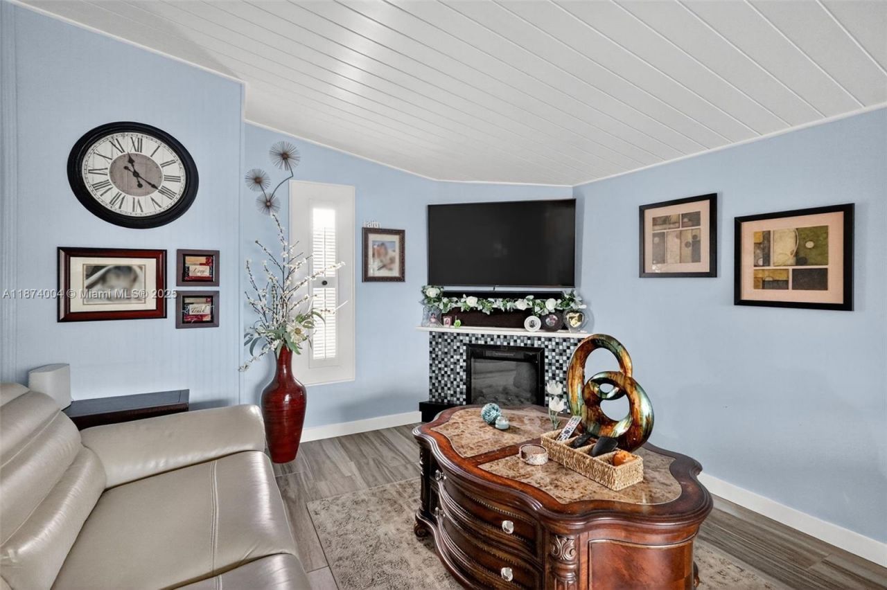 7120 Wilson St, Hollywood, FL 33024 Photo