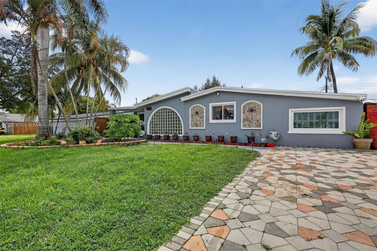 7120 Wilson St, Hollywood, FL 33024 Photo