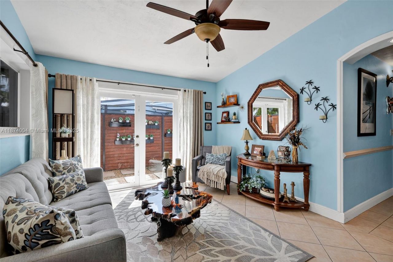 7120 Wilson St, Hollywood, FL 33024 Photo