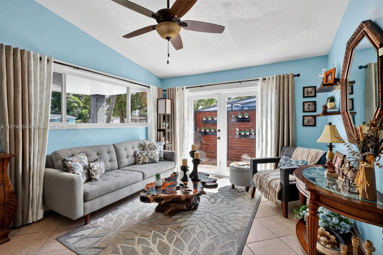 7120 Wilson St, Hollywood, FL 33024 Photo