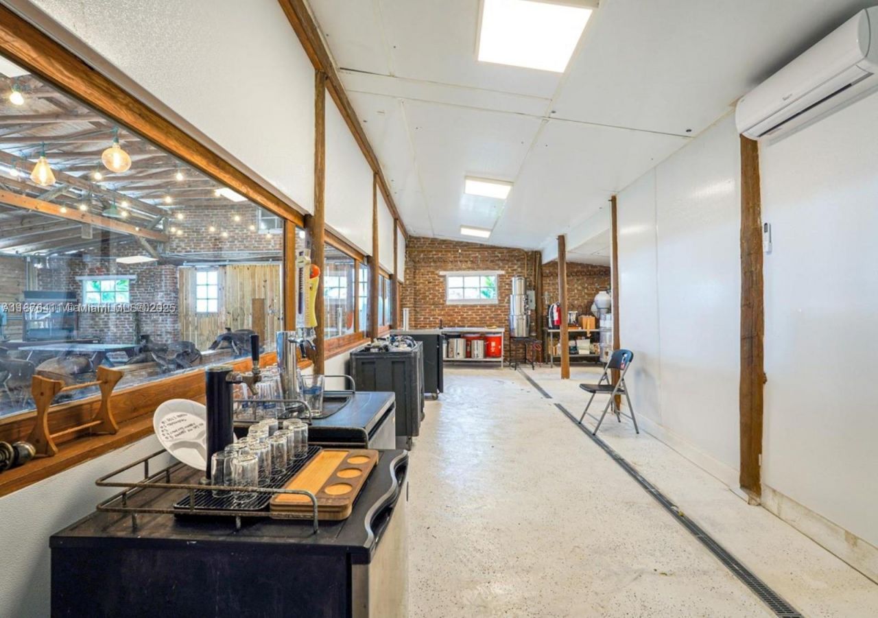 17480 SW 232nd St, Miami, FL 33170 Photo