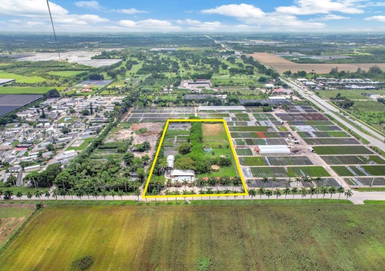 17480 SW 232nd St, Miami, FL 33170 Photo