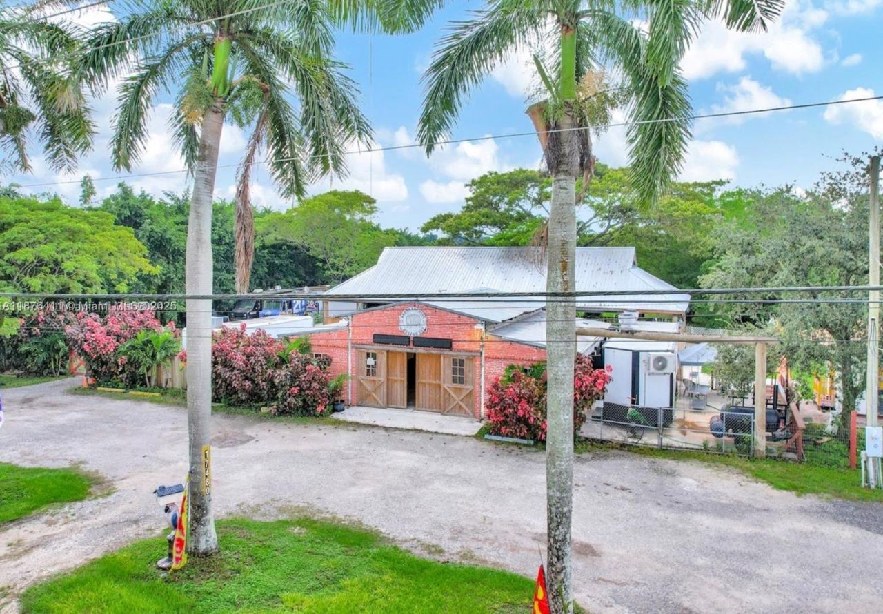 17480 SW 232nd St, Miami, FL 33170 Photo