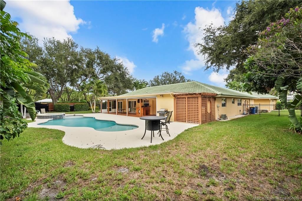2164 SE Saint Lucie Boulevard, Stuart, FL 34996 Photo