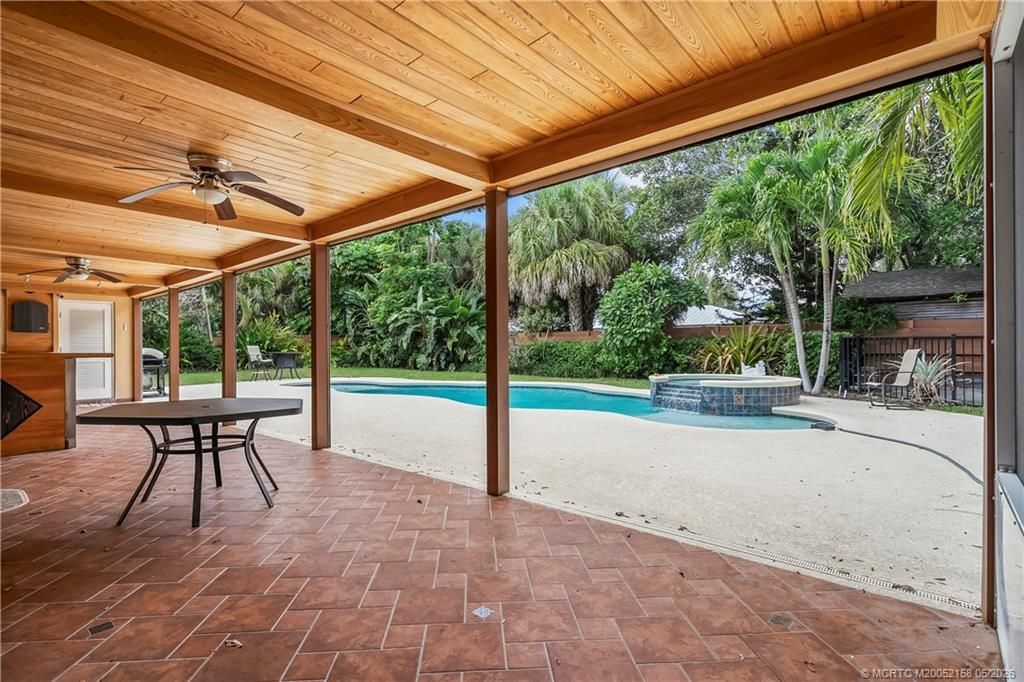 2164 SE Saint Lucie Boulevard, Stuart, FL 34996 Photo