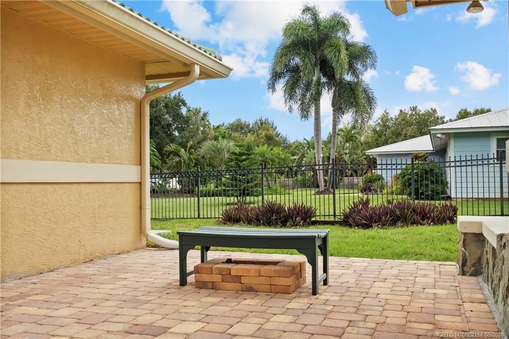 2164 SE Saint Lucie Boulevard, Stuart, FL 34996 Photo