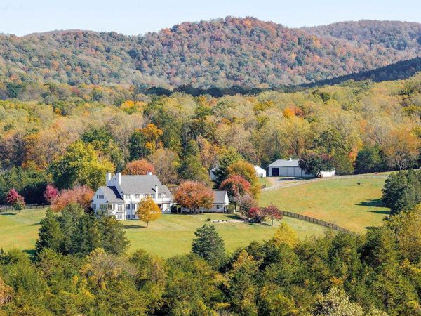 3365 STONY POINT RD, Charlottesville, VA 22911