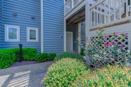 800 Castleford Circle photo 4