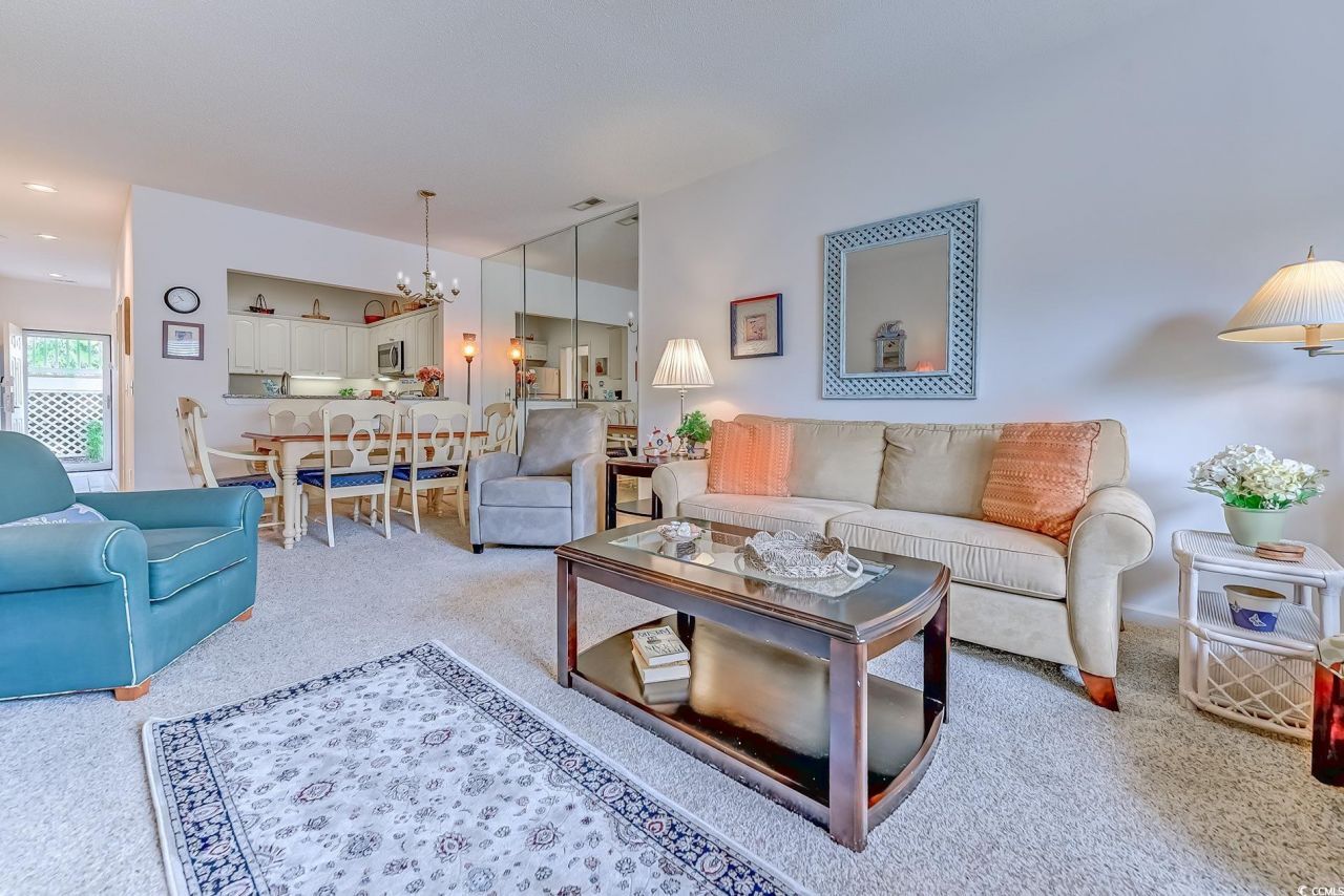 800 Castleford Circle Photo 8