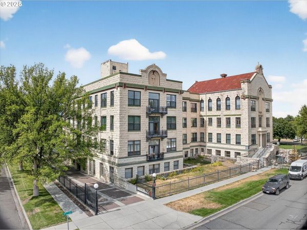 2365 4TH ST, Unit 201, Baker City, OR 97814