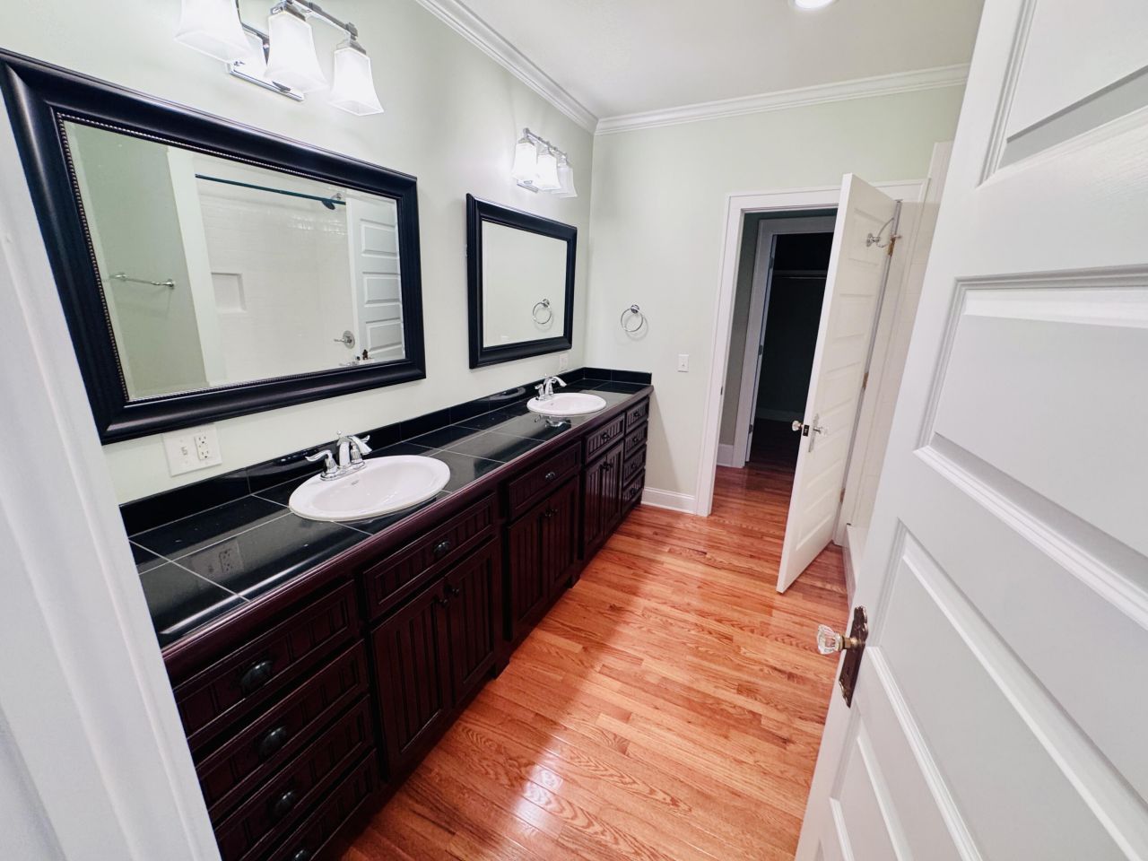 5 S Rosemary Avenue Photo 56