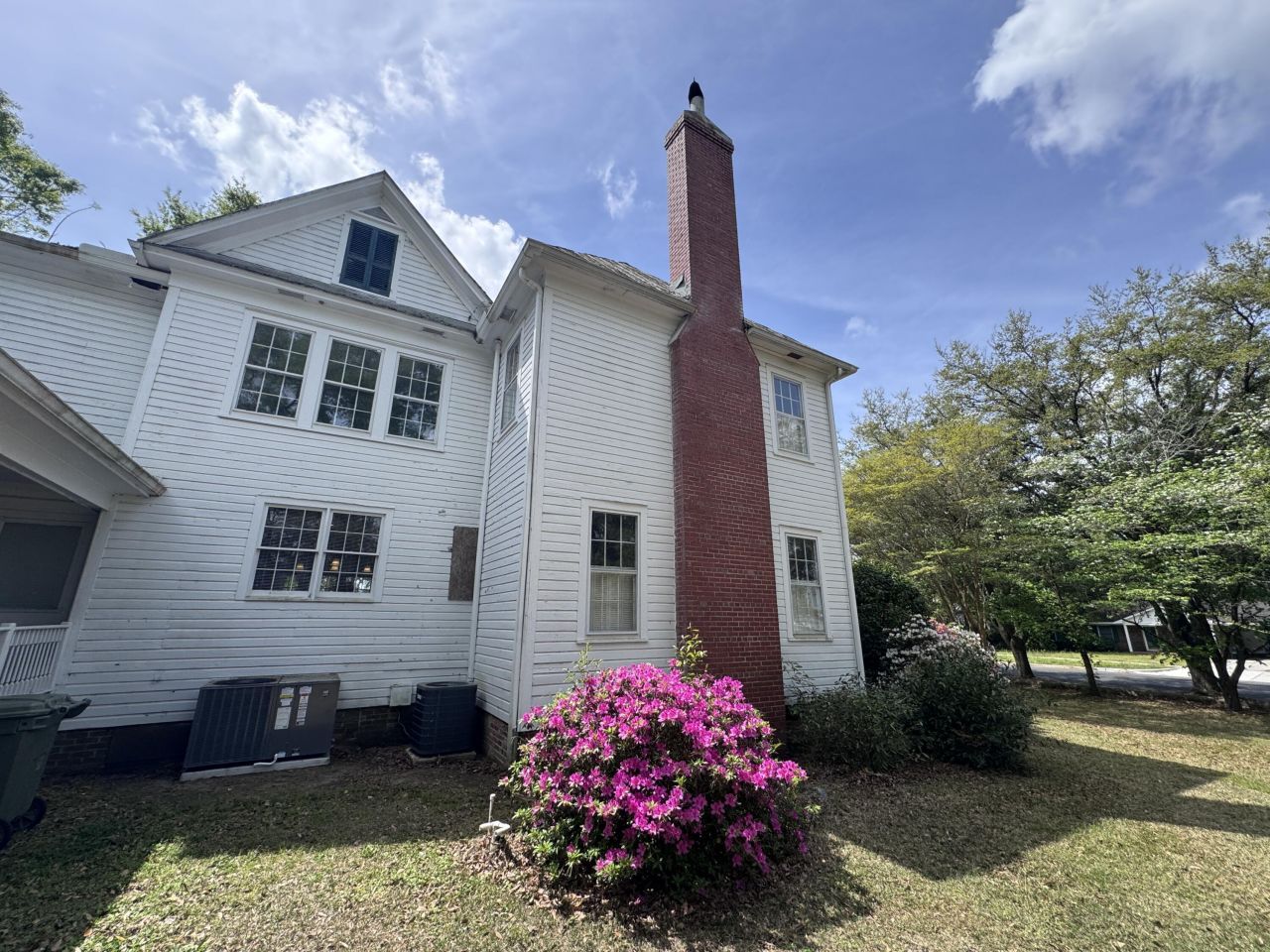 5 S Rosemary Avenue Photo 9