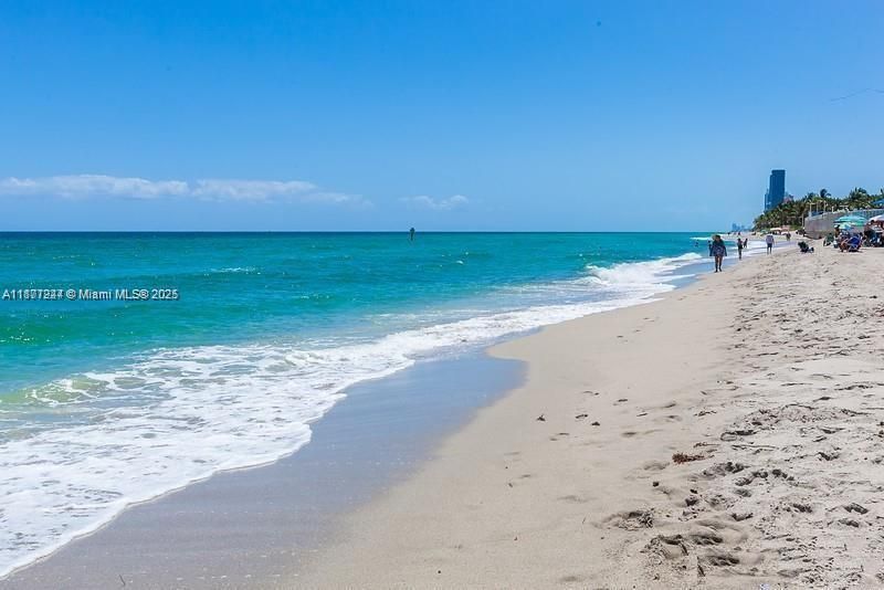 2080 S Ocean Dr, Unit 1507, Hallandale Beach, FL 33009 Photo