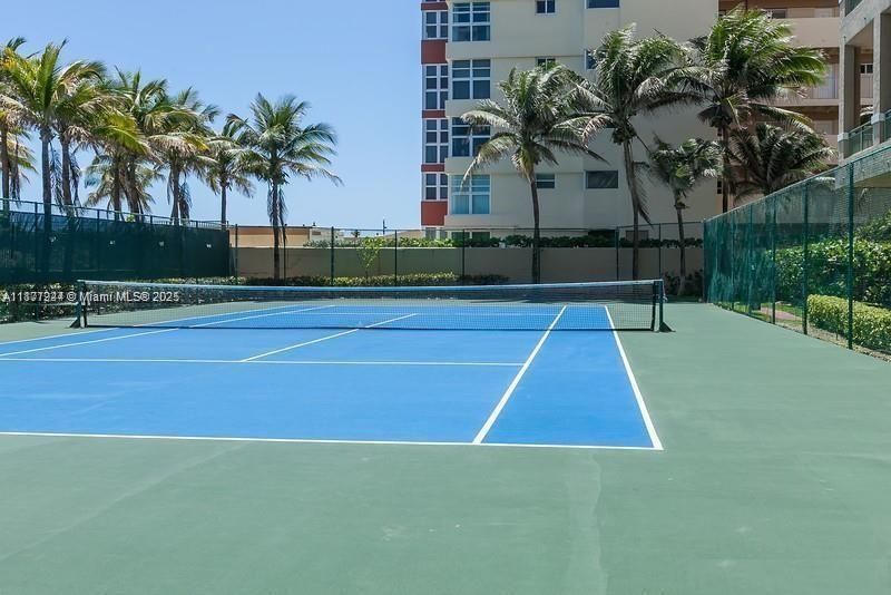 2080 S Ocean Dr, Unit 1507, Hallandale Beach, FL 33009 Photo