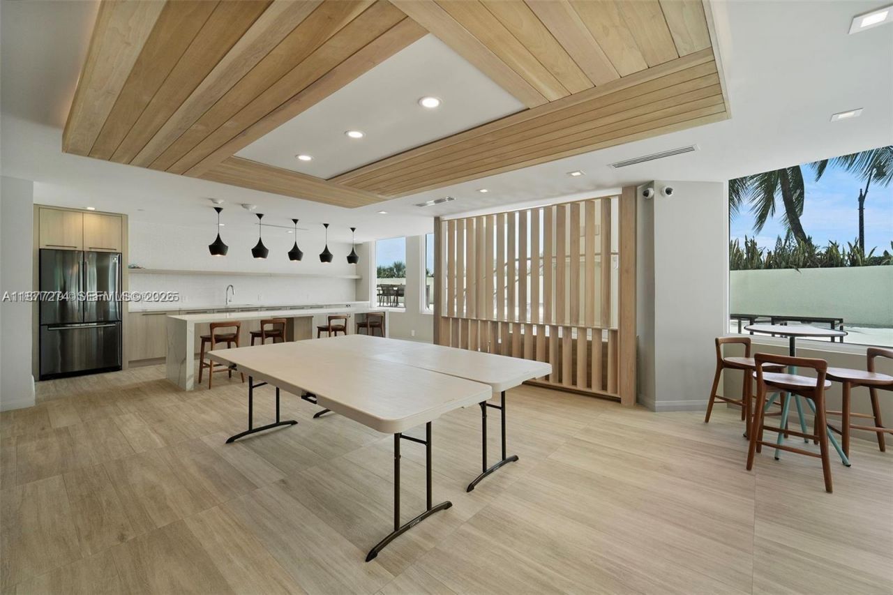 3411 Indian Creek Dr, Unit 704, Miami Beach, FL 33140 Photo