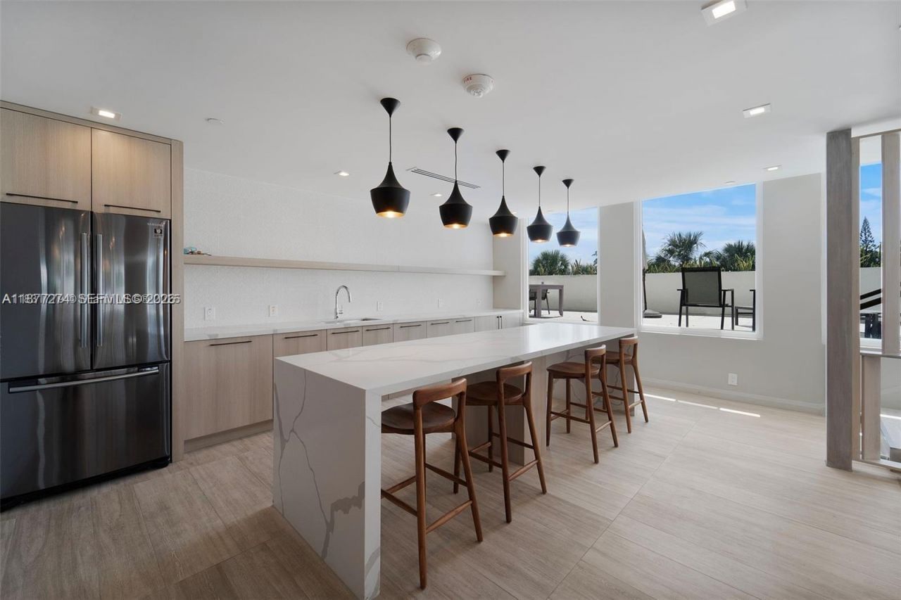 3411 Indian Creek Dr, Unit 704, Miami Beach, FL 33140 Photo