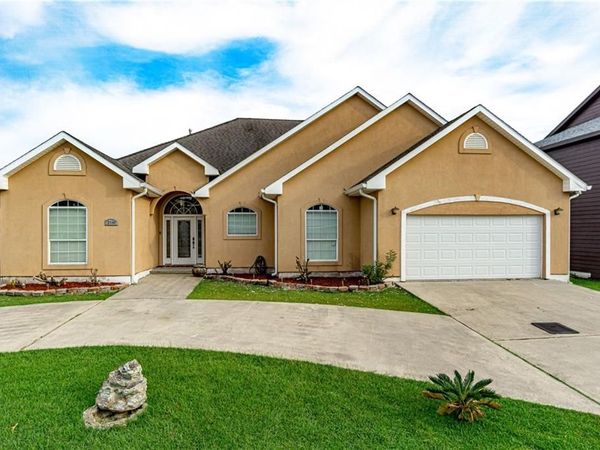 12540 N LAKE CARMEL Drive, New Orleans, LA 70128