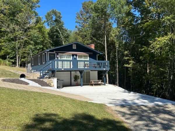 5 Latonka Trail, Malvern, OH 44644