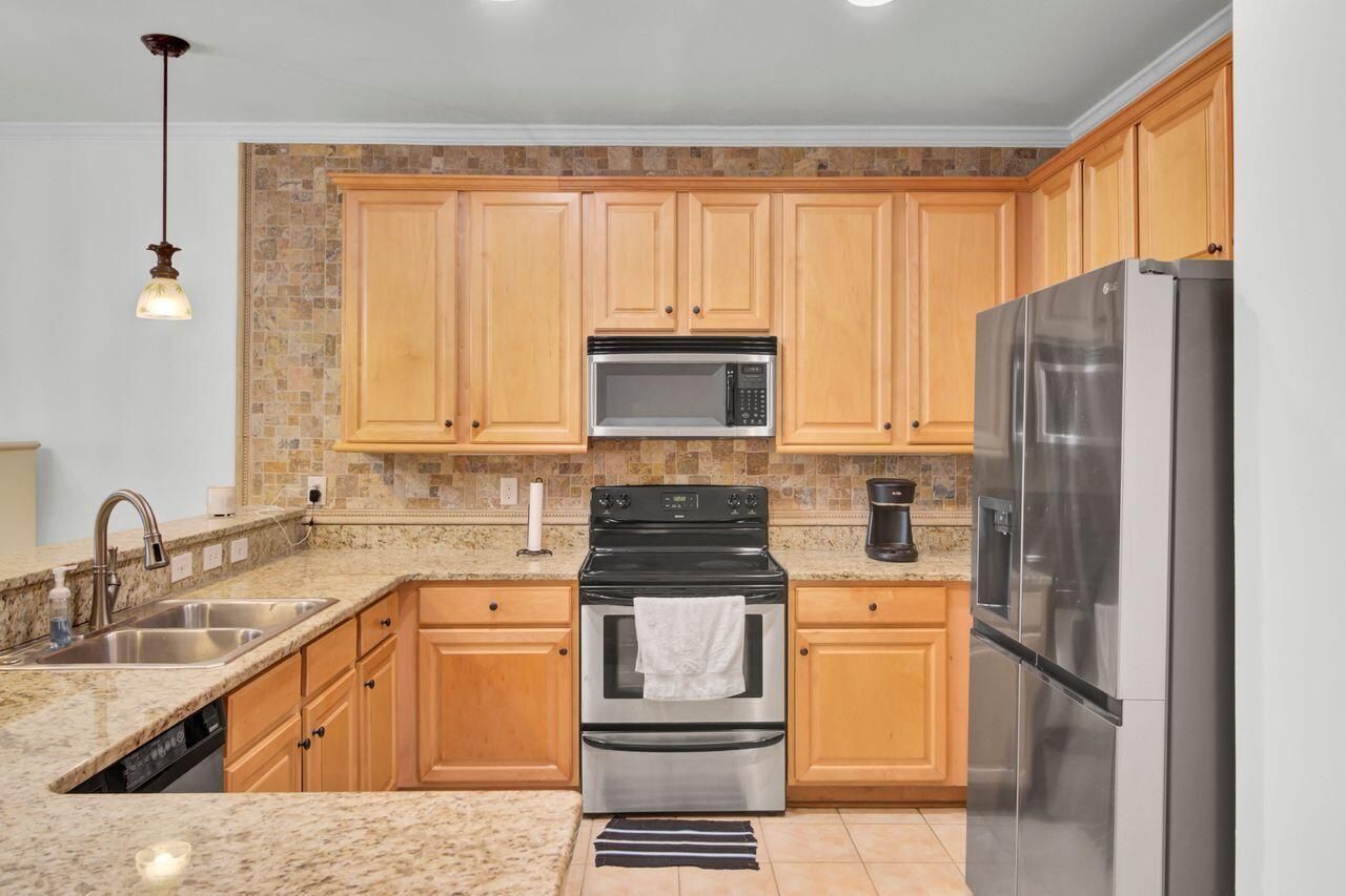 124 Summers Creek Court Photo 12