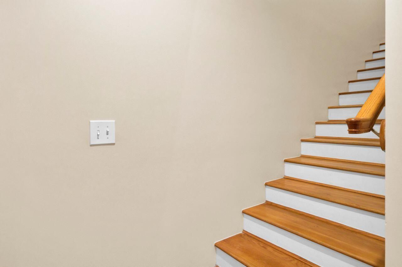 124 Summers Creek Court Photo 18