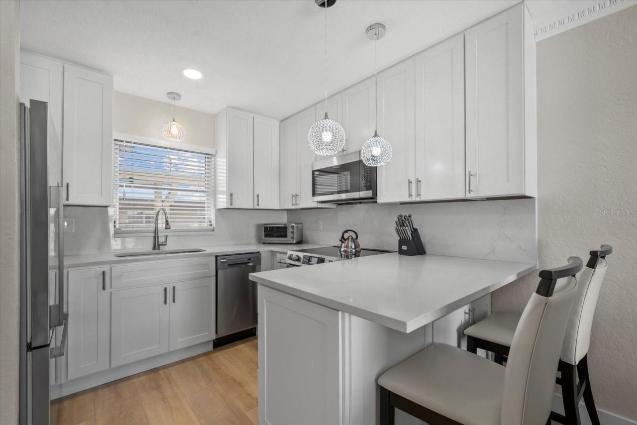 5830 Midnight Pass Road, Unit 52, Sarasota, FL 34242 Photo