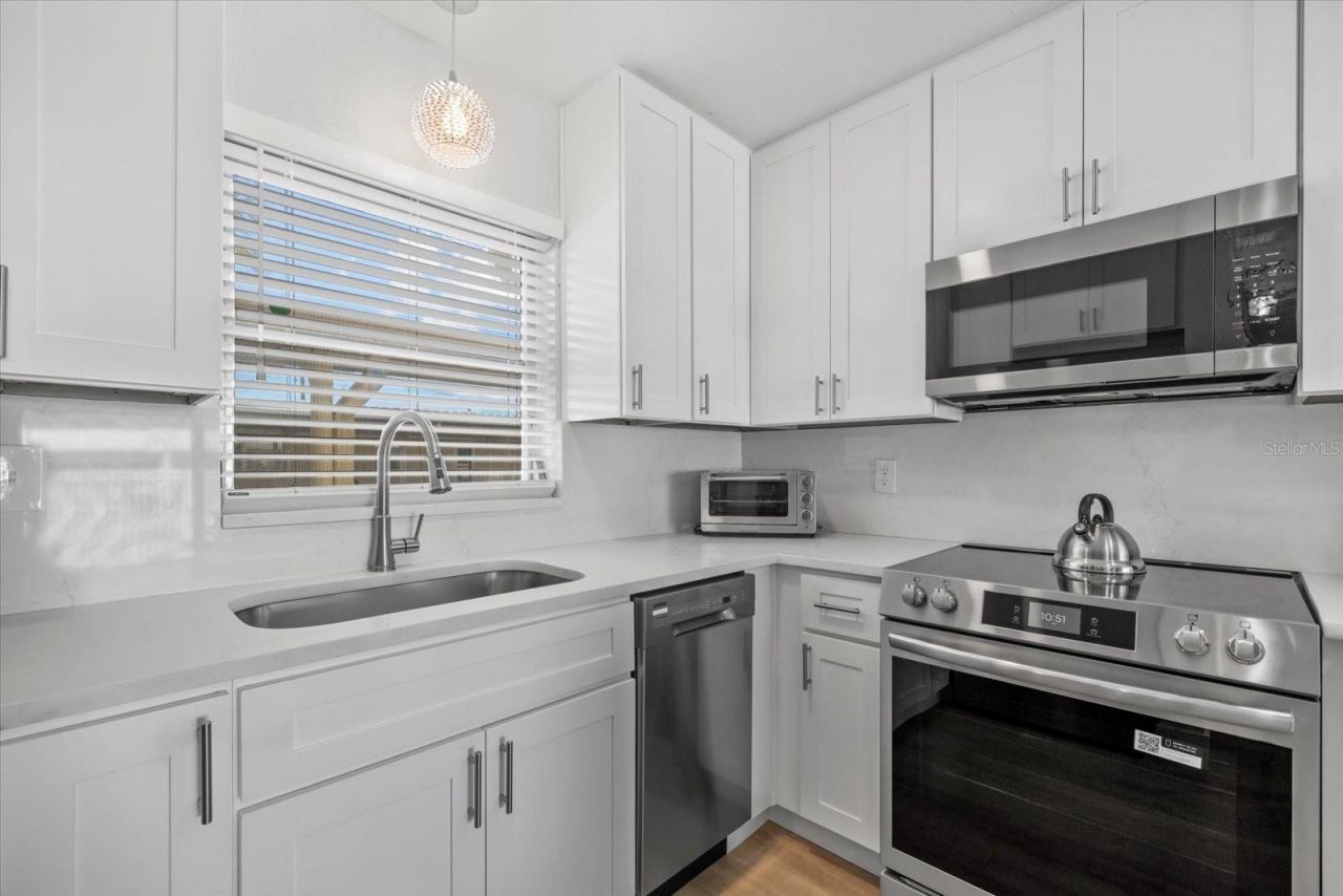 5830 Midnight Pass Road, Unit 52, Sarasota, FL 34242 Photo