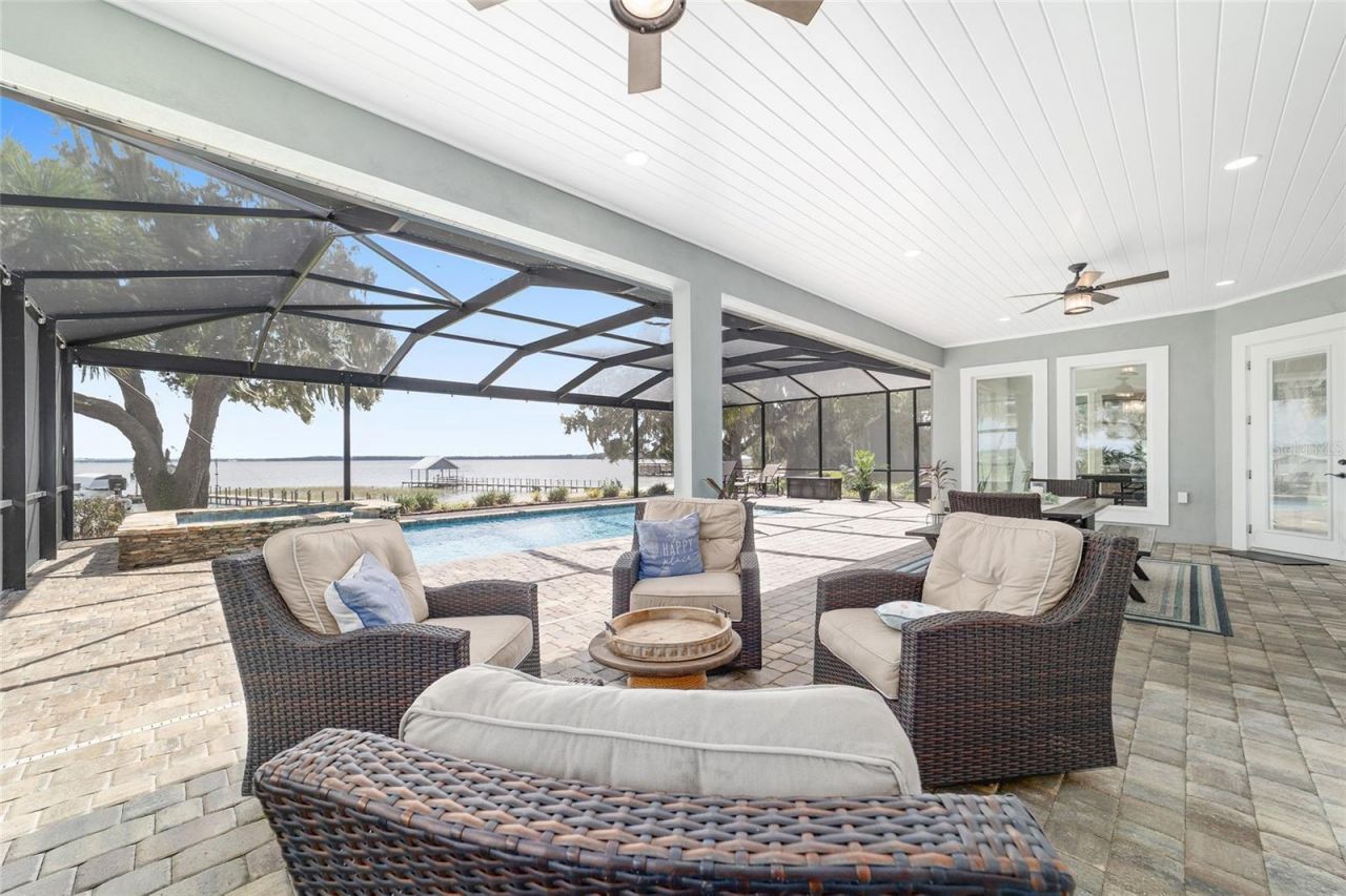 12350 E Highway 25, Ocklawaha, FL 32179 Photo