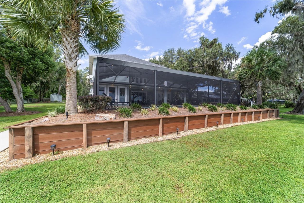 12350 E Highway 25, Ocklawaha, FL 32179 Photo