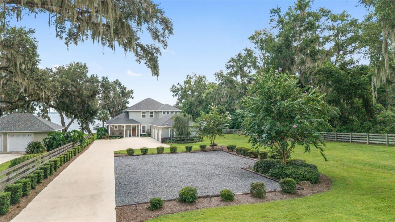 12350 E Highway 25, Ocklawaha, FL 32179 Photo