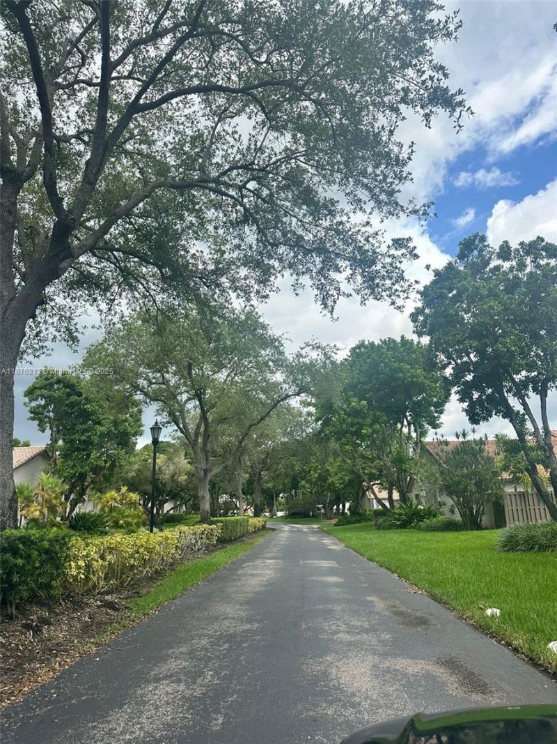 8563 SW 115th Ct, Unit 8563, Miami, FL 33173 Photo