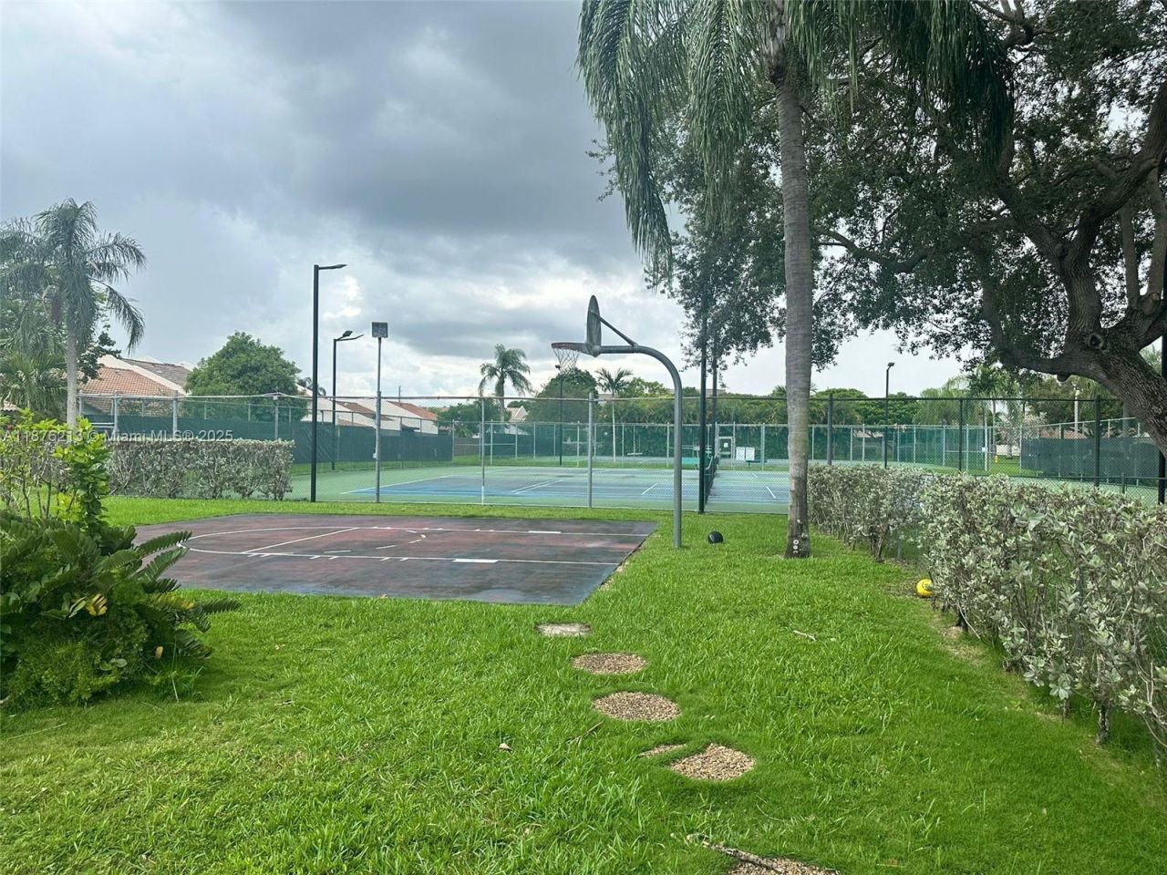 8563 SW 115th Ct, Unit 8563, Miami, FL 33173 Photo