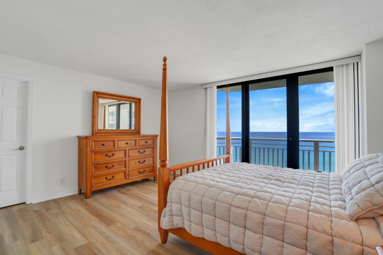 3000 N Ocean Drive, Unit 25c, Singer Island, FL 33404 Photo