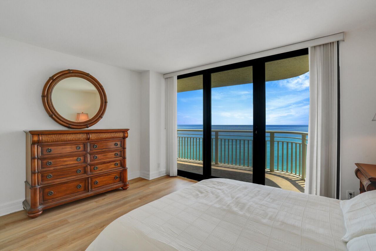 3000 N Ocean Drive, Unit 25c, Singer Island, FL 33404 Photo