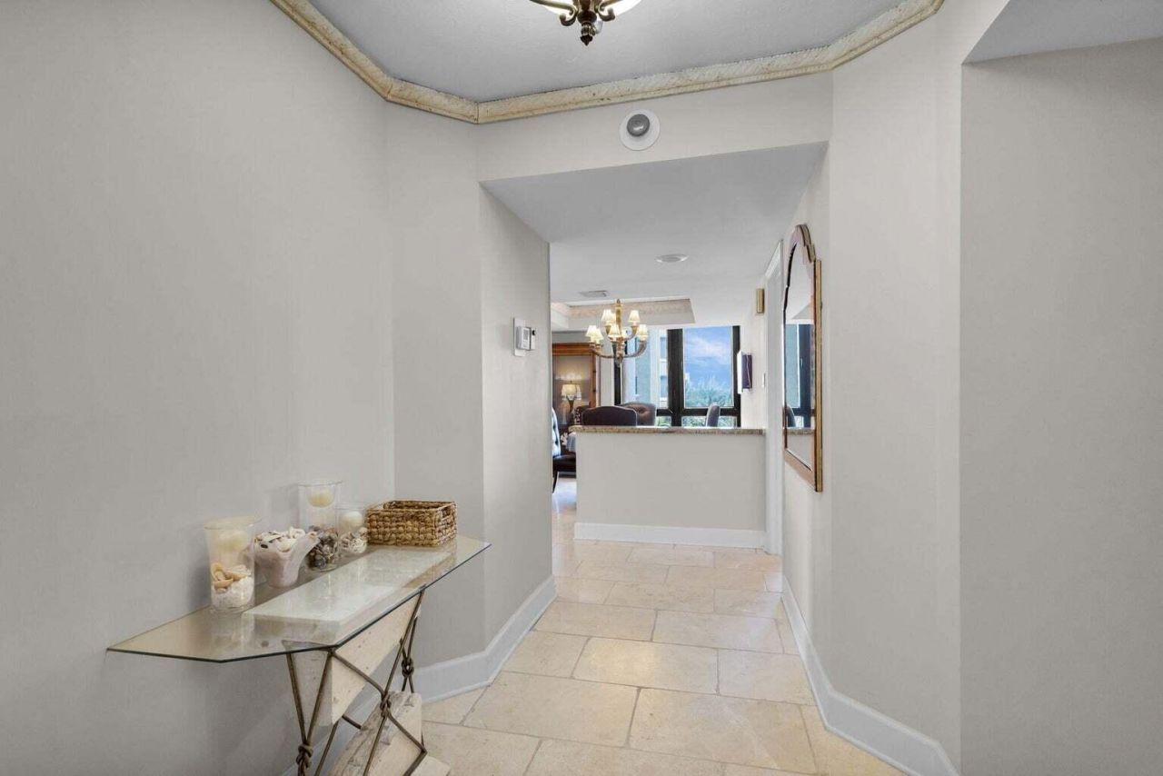 5380 N Ocean Drive, Unit 5 B, Singer Island, FL 33404 Photo