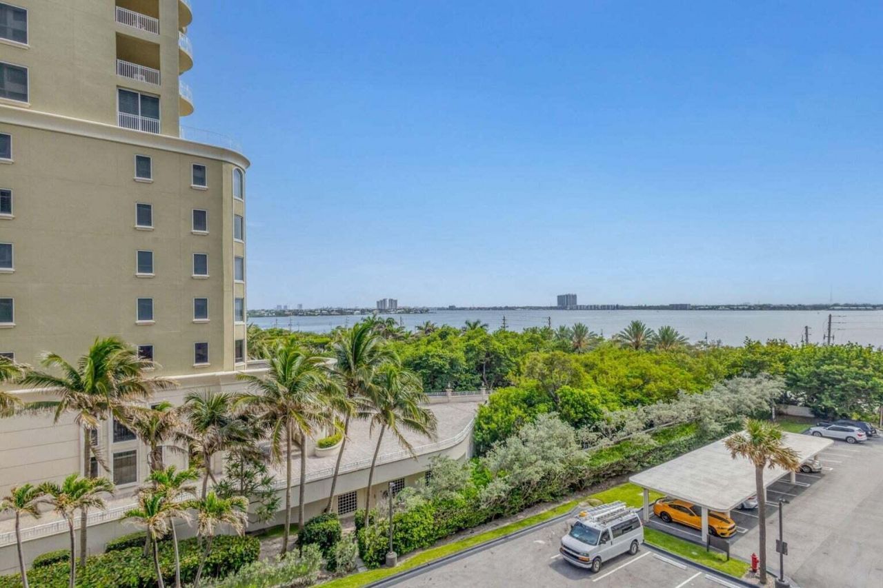 5380 N Ocean Drive, Unit 5 B, Singer Island, FL 33404 Photo